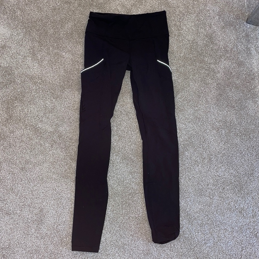 Black lulu lemon leggings